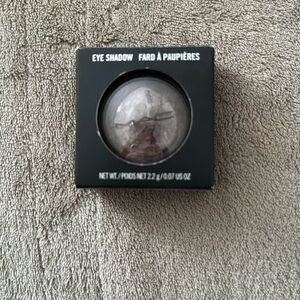 BNIB MAC EYE SHADOW